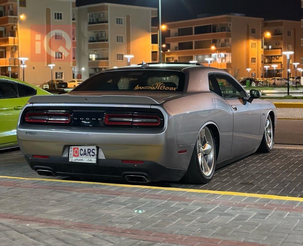 Dodge Challenger